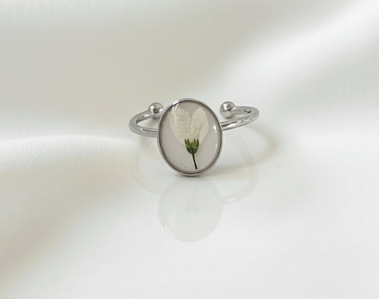 April Birth Flower Daisy Small Circle Ring Available