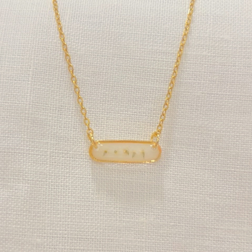 Baby's Breath Necklace : Gold