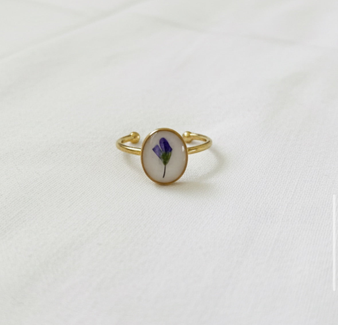 September Birth Flower Aster Small Circle Ring