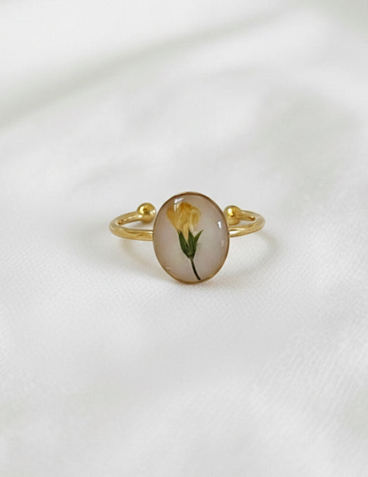 May Birth Flower Lily of the Valley Small Circle Ring