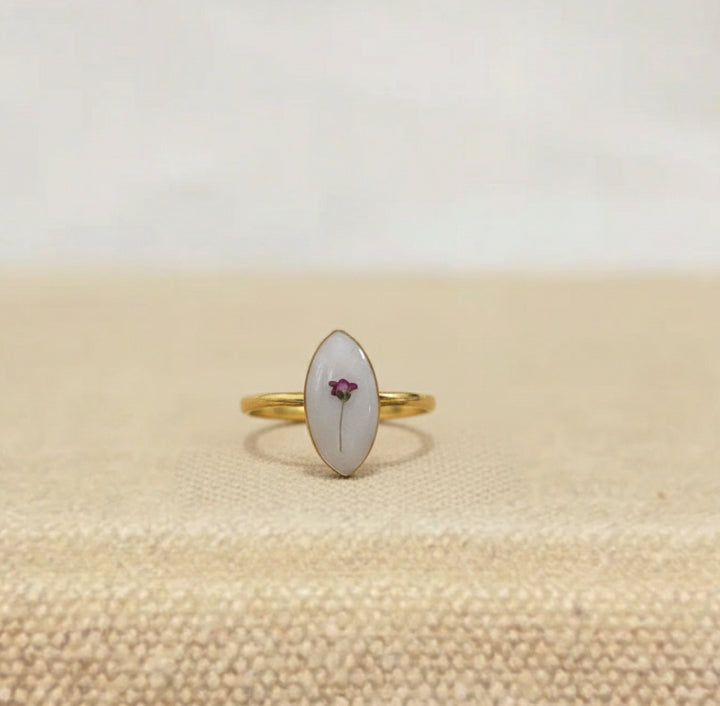 Sweet Alyssum Almond Shape Ring Gold/Silver