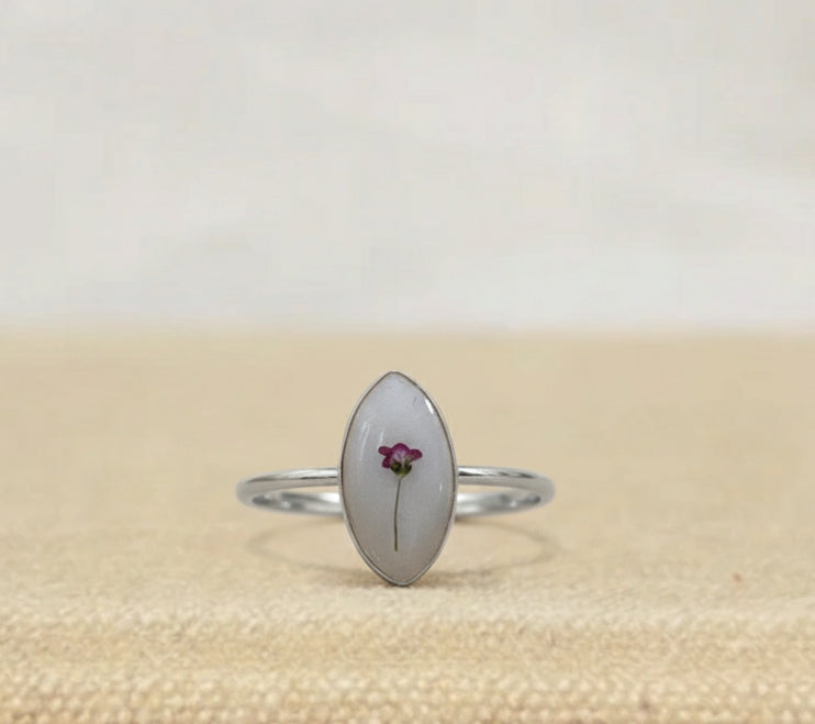 Sweet Alyssum Almond Shape Ring Gold/Silver