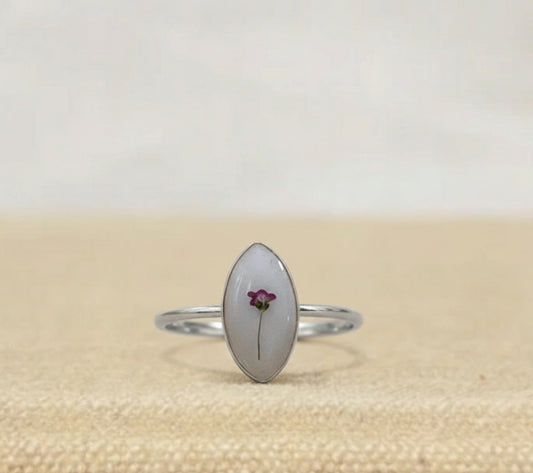 Sweet Alyssum Almond Shape Ring Gold/Silver