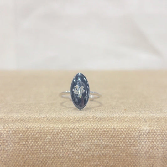 Baby's Breath Ring : Silver, Almond