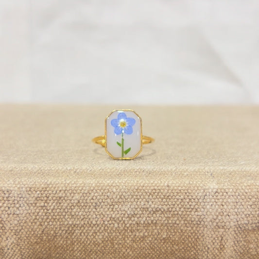 Forget-Me-Not Ring : Gold, Square