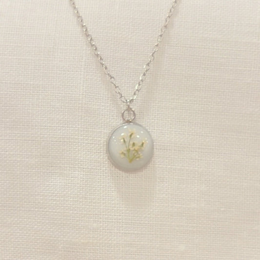 Baby's Breath Necklace : Silver