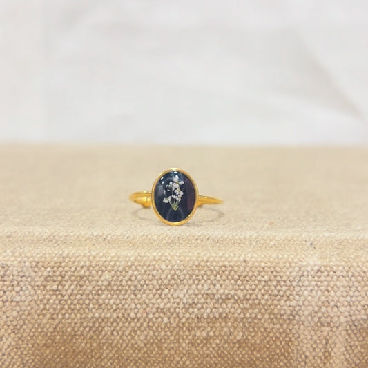 Baby's Breath Ring : Gold, Small Circle