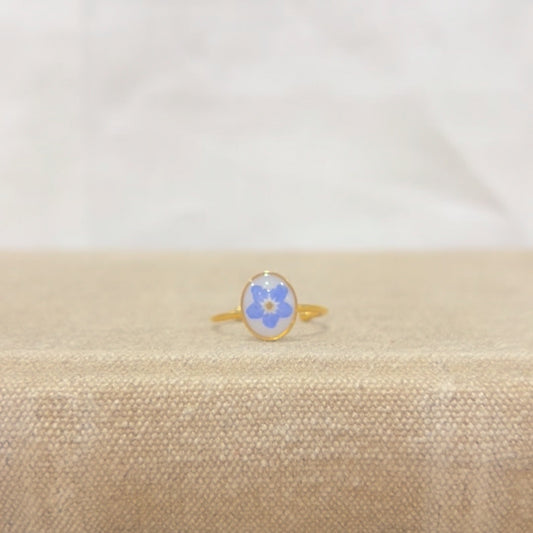 Forget-Me-Not Ring : Gold, Small Circle