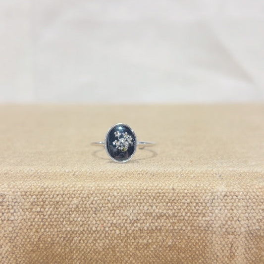 Baby's Breath Ring : Silver, Small Circle